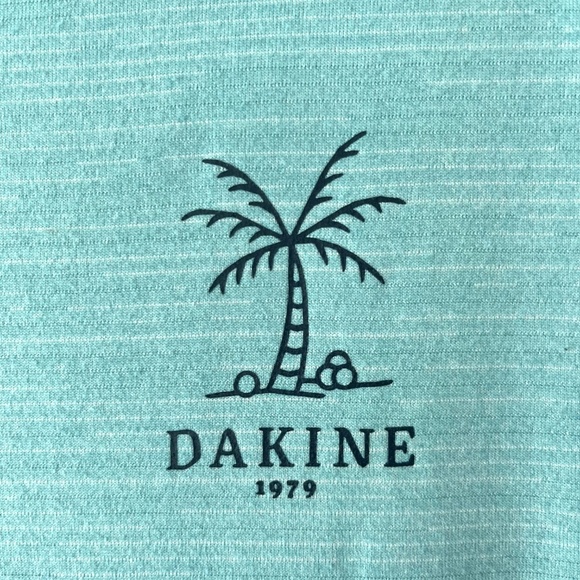 Dakine Sz M Dauntless UPF 50 Loose Fit Short Sleeve Surf Swim Shirt Stretch - Picture 4 of 8